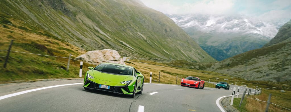 HunterMoss driving tours, now open for booking USA journeys. Connect with Darcy at hello@honeycombhollowtravel.com